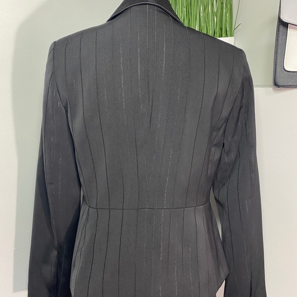 APOSTROPHE Woman's Business suit - Picture 2 of 7